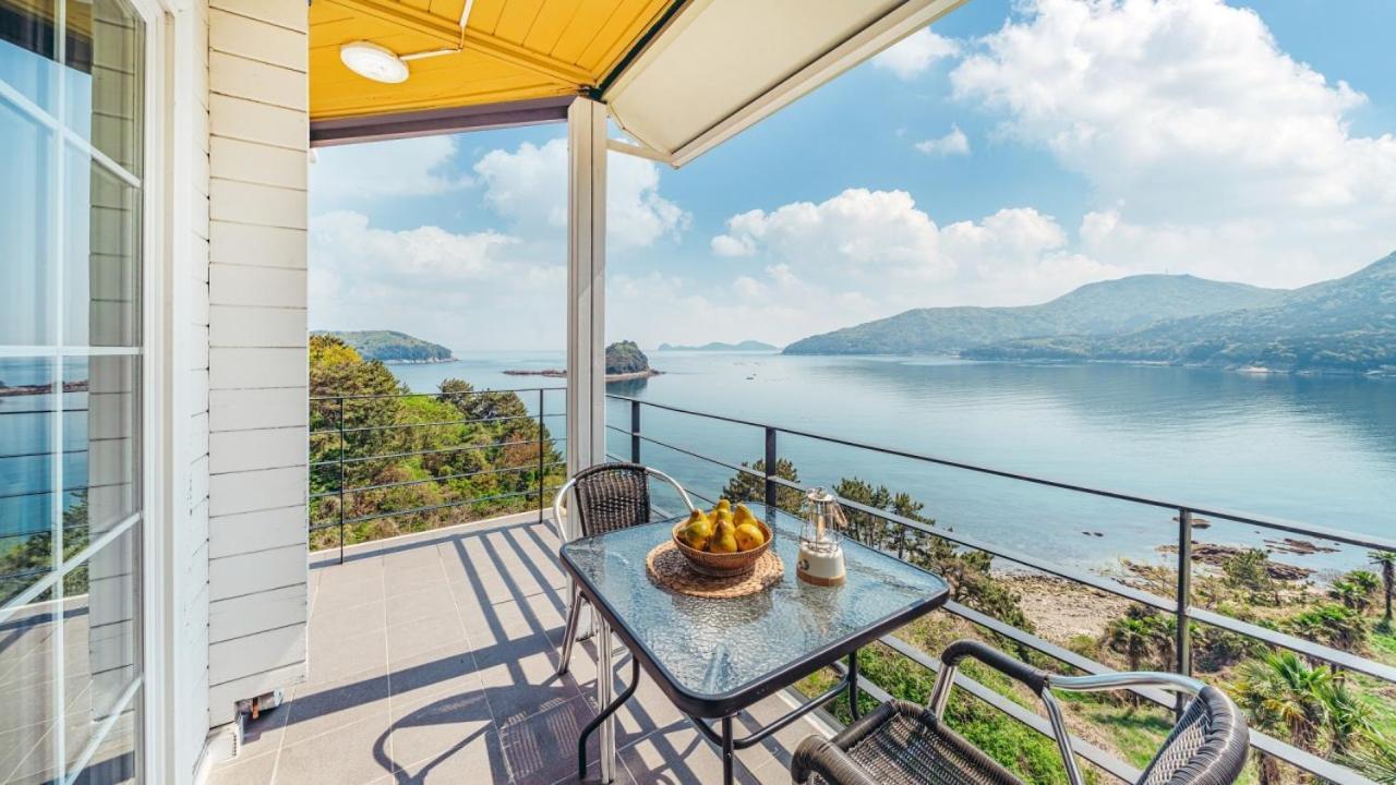 Arasol Pension Кодже Экстерьер фото