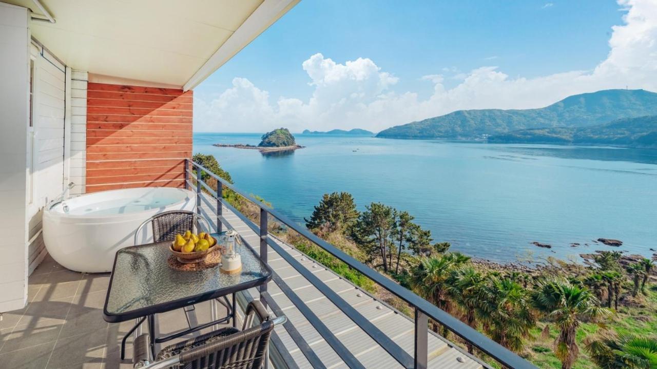 Arasol Pension Кодже Экстерьер фото